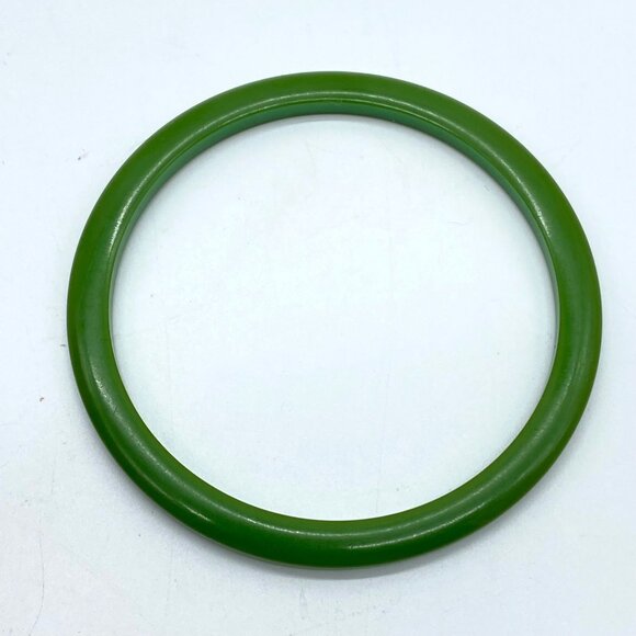 Vintage Pair of Bakelite Spacers Bangle Bracelets Yellow Green READ - Picture 6 of 12